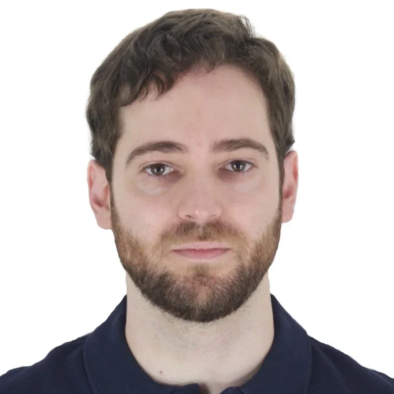 Robert - Biology Expert